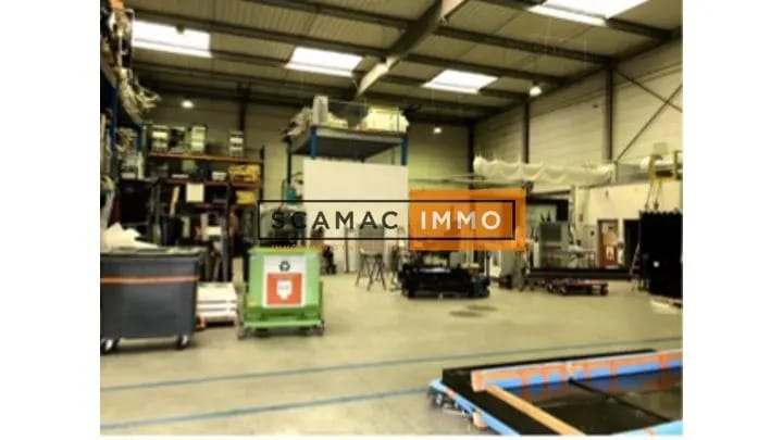 Office in Gennevilliers for lease - Interior Photo - Image 2 of 9