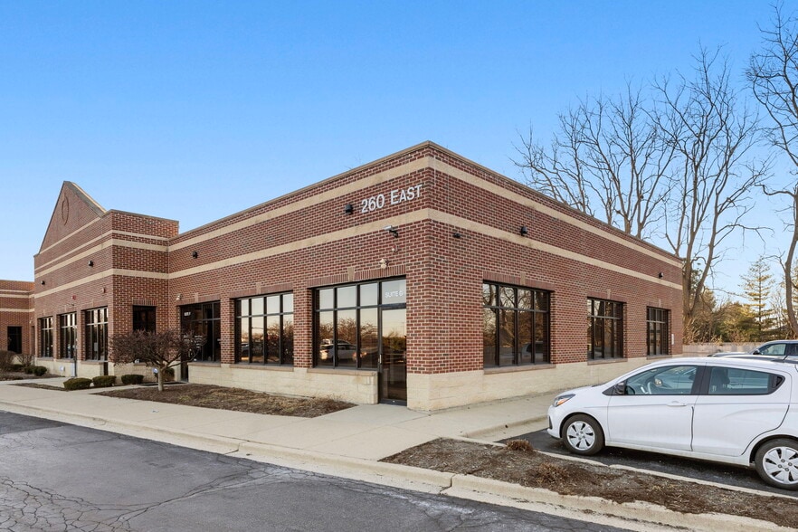 260 E Army Trail Rd, Bartlett, IL for sale - Building Photo - Image 1 of 1