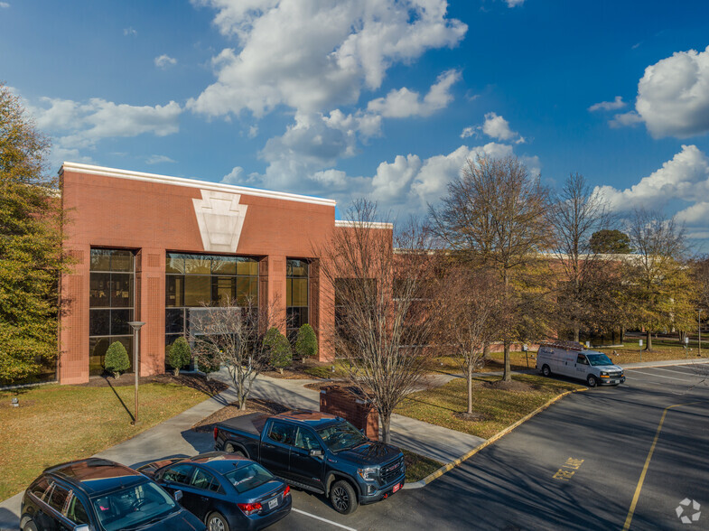 1434 Crossways Blvd, Chesapeake, VA for sale - Primary Photo - Image 1 of 1