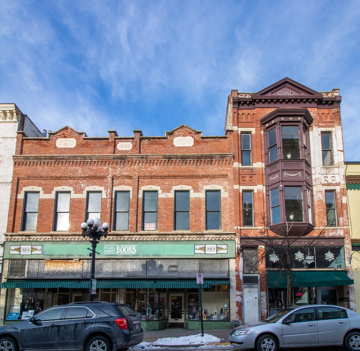 323 Pearl St, La Crosse, WI for sale Building Photo- Image 1 of 1