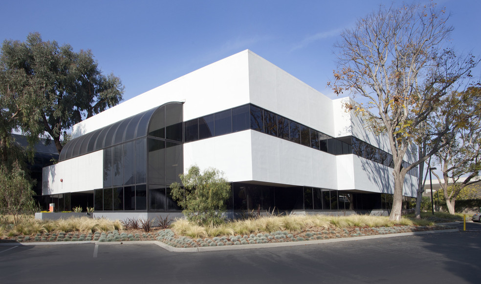 6001 Bristol Pky, Culver City, CA for lease - Building Photo - Image 1 of 14