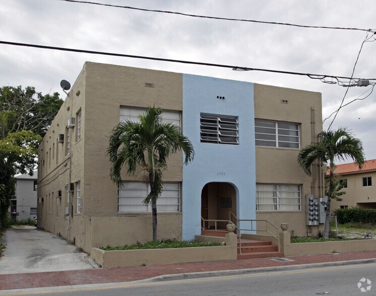 1322 SW 7th St, Miami, FL for sale - Primary Photo - Image 1 of 6