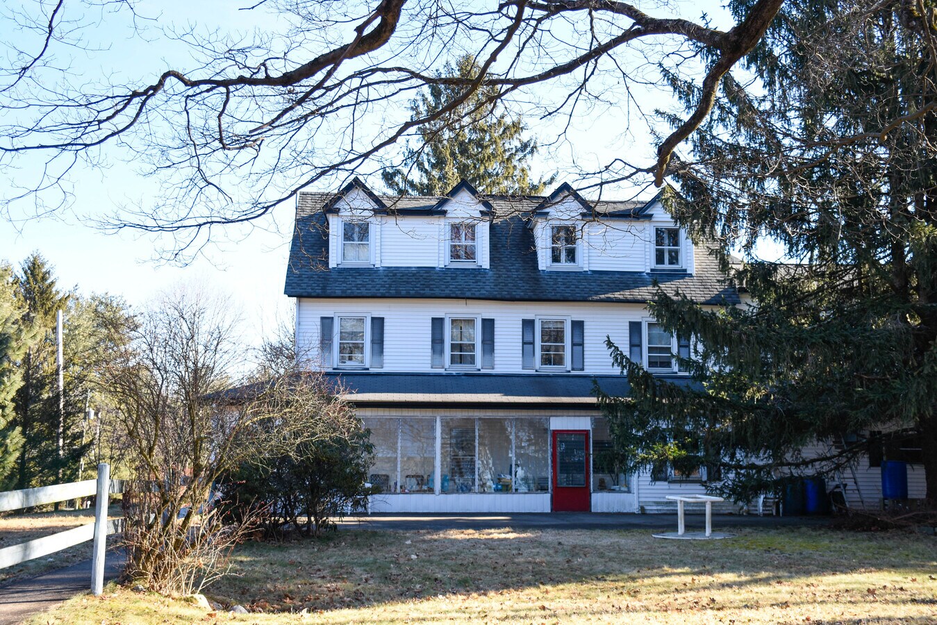 161 Mendham Rd E, Mendham, NJ 07945