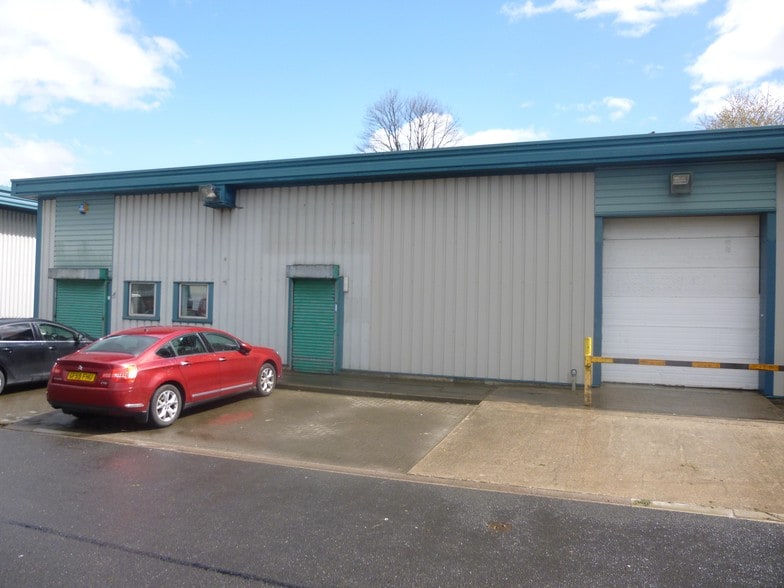Featherstall Road South, Oldham for sale - Building Photo - Image 3 of 5