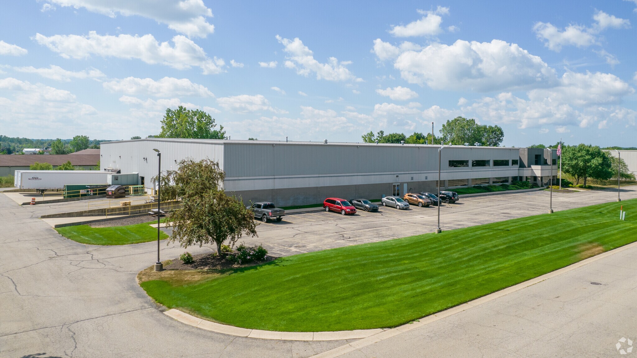 2206 Pine Ridge Dr SW, Jenison, MI for sale Primary Photo- Image 1 of 1