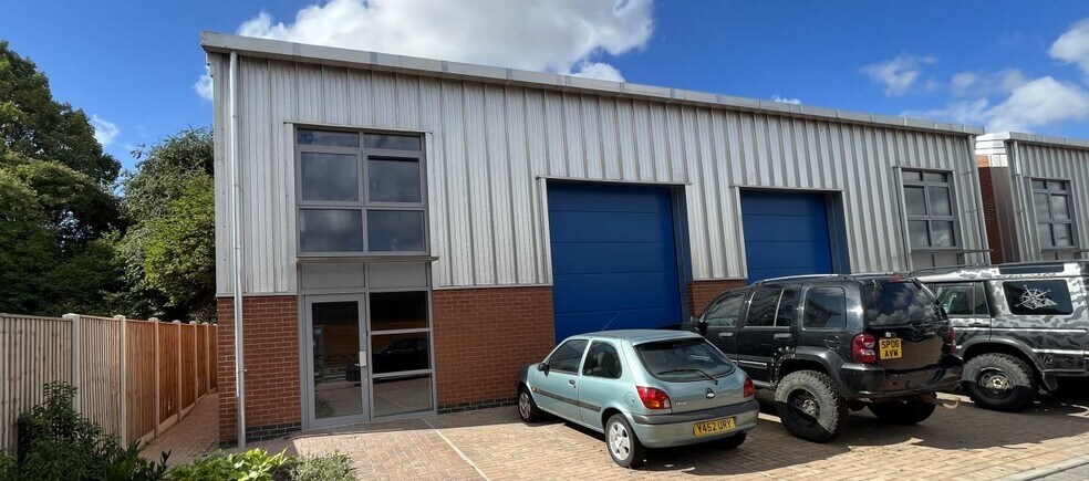 Station Rd, Leicester for sale - Primary Photo - Image 1 of 1