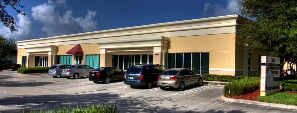 3222 Commerce Pl, West Palm Beach, FL for sale - Building Photo - Image 1 of 1