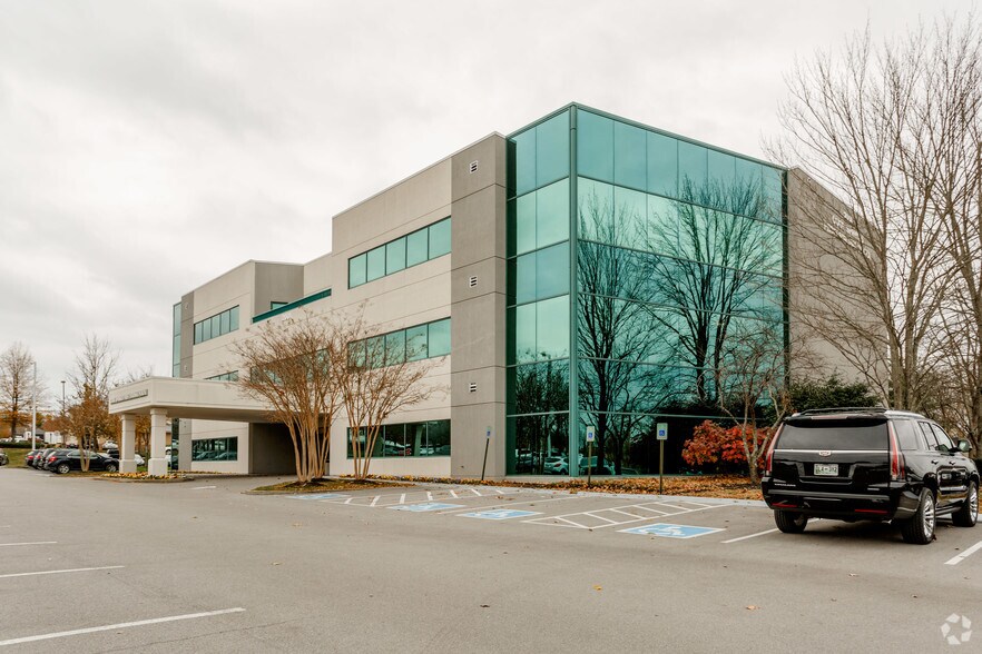 2001 Mallory Ln, Franklin, TN, 37067 Office/Medical Space For Lease