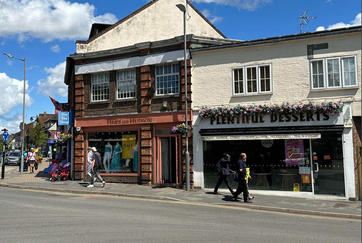 67 Hill Ave, Amersham for sale Building Photo- Image 1 of 1