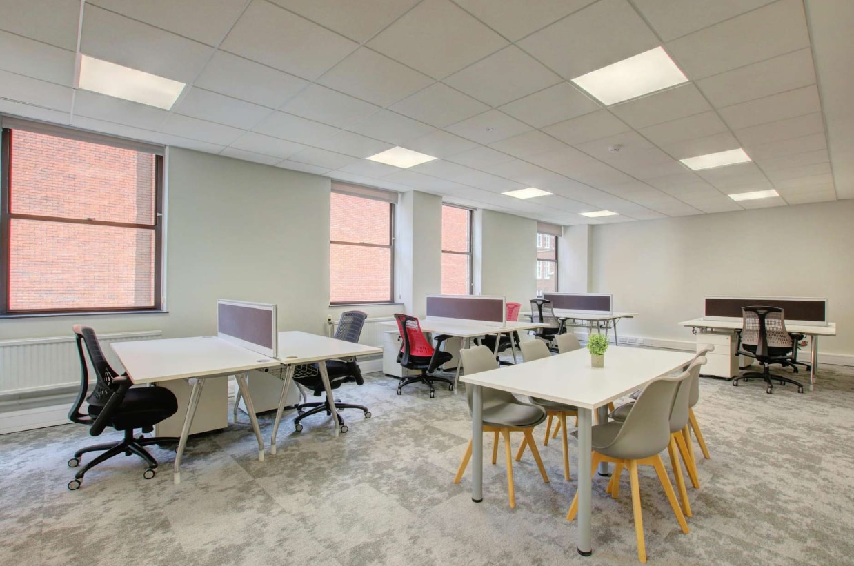 31-36 York Pl, Leeds for lease Interior Photo- Image 1 of 5