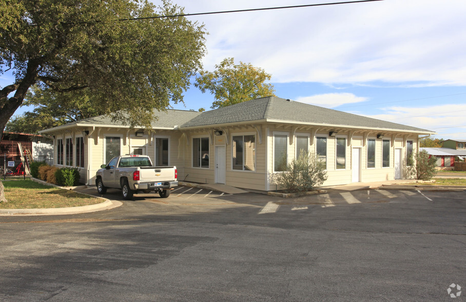 3607 Ranch Road 620 N, Austin, TX for lease - Building Photo - Image 1 of 18