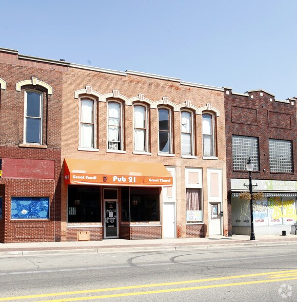 19-23 N Main St, Three Rivers, MI for sale - Primary Photo - Image 1 of 1
