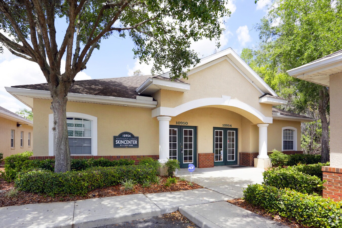 1095010954 Sheldon Rd, Tampa, FL 33626