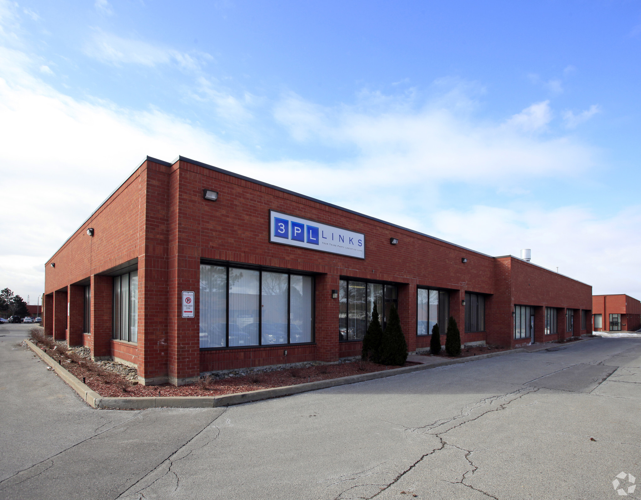 100 Marycroft Ave, Vaughan, ON for lease Primary Photo- Image 1 of 3