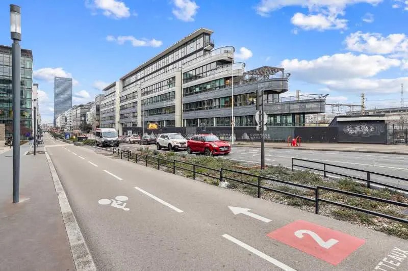 117 Boulevard Marius Vivier-Merle, Lyon for lease - Building Photo - Image 2 of 23