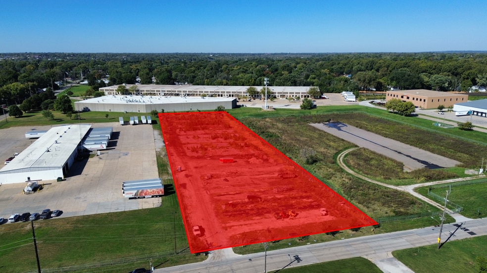 1680 E 17th St, Des Moines, IA for sale - Building Photo - Image 2 of 4