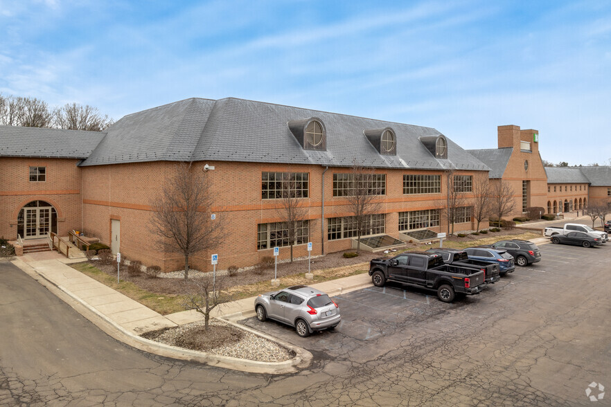 27777 Inkster Rd, Farmington Hills, MI for lease - Building Photo - Image 3 of 23