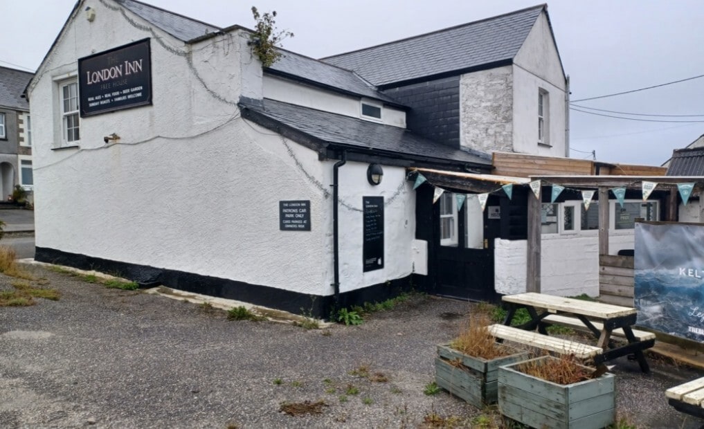 School Road, Summercourt for lease Primary Photo- Image 1 of 8