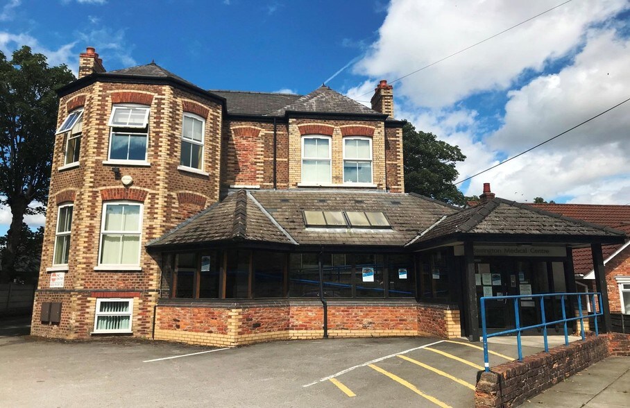 68 Barrington Rd, Altrincham, CHS WA14 1JB