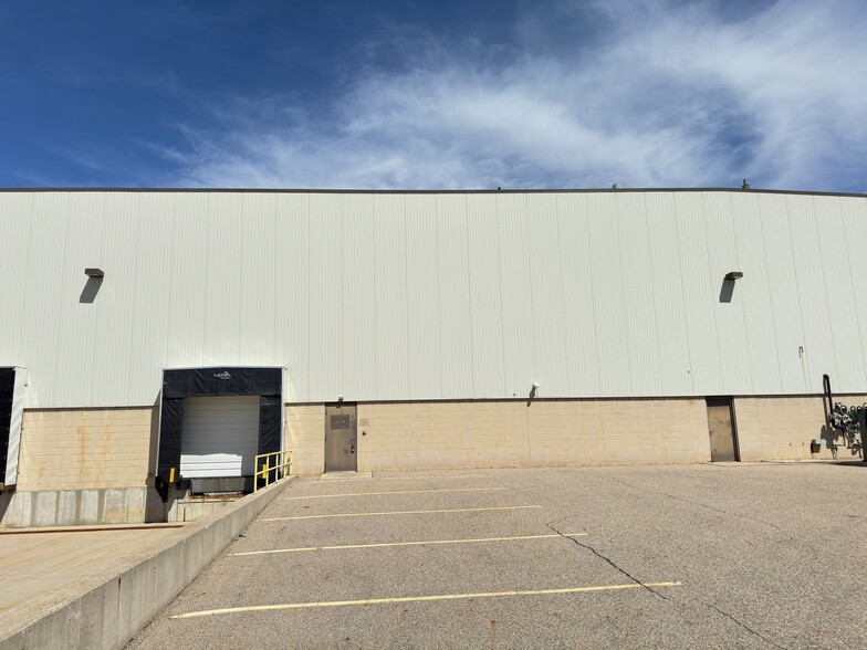 4055 English Oak Dr, Lansing, MI for lease - Building Photo - Image 3 of 18