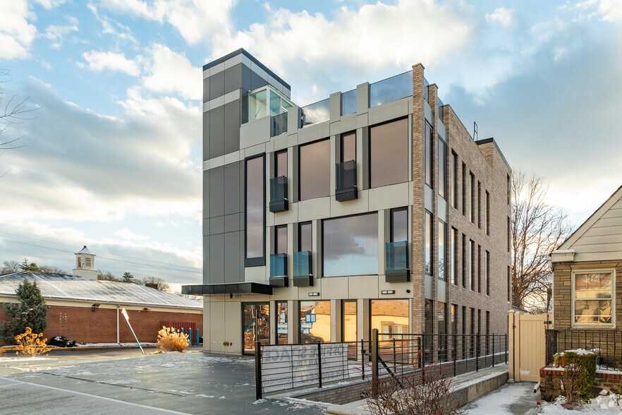 7560 188th St, Fresh Meadows, NY for sale - Building Photo - Image 1 of 1