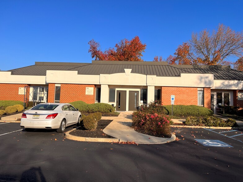 Office in Voorhees, NJ for sale - Primary Photo - Image 1 of 1