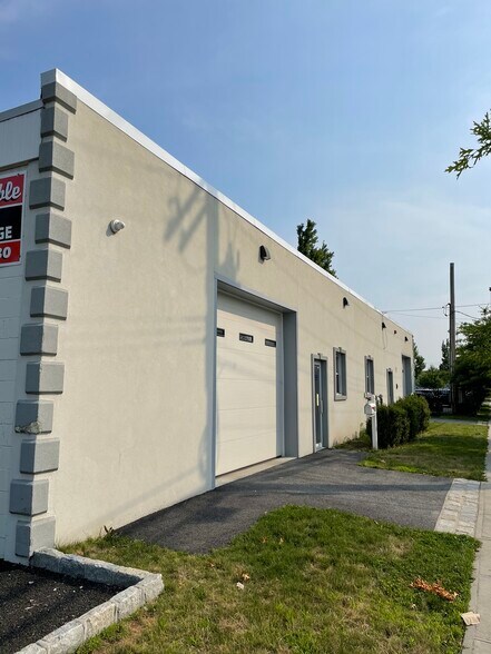 625 Waverly Ave, Mamaroneck, NY for sale - Building Photo - Image 1 of 1