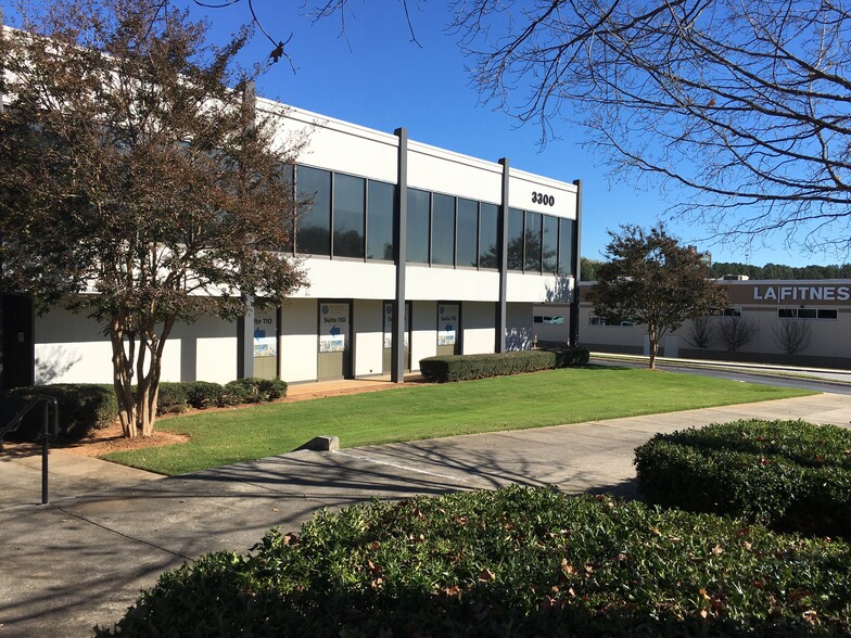3300 Holcomb Bridge Rd, Peachtree Corners, GA for lease - Building Photo - Image 3 of 9