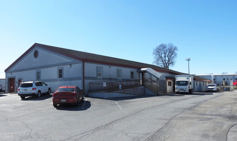 1176 Enterprise Ct, East Petersburg, PA for lease - Primary Photo - Image 1 of 9