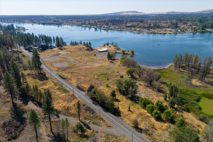 9212 S Silver Lake Rd, Medical Lake, WA for sale - Building Photo - Image 2 of 11