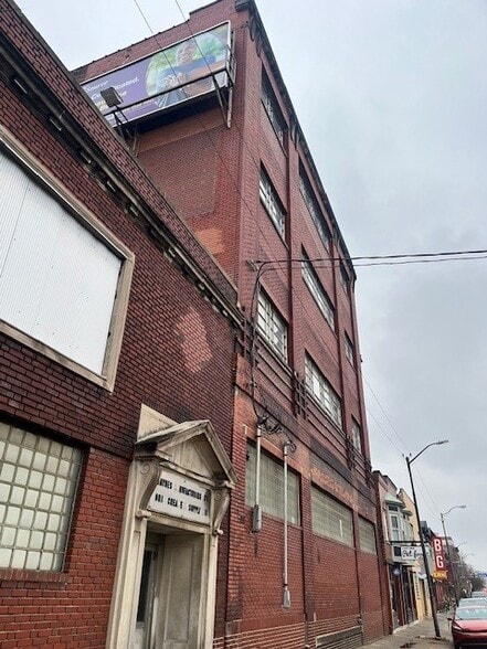 4180 Lorain Ave, Cleveland, OH for sale - Building Photo - Image 3 of 6