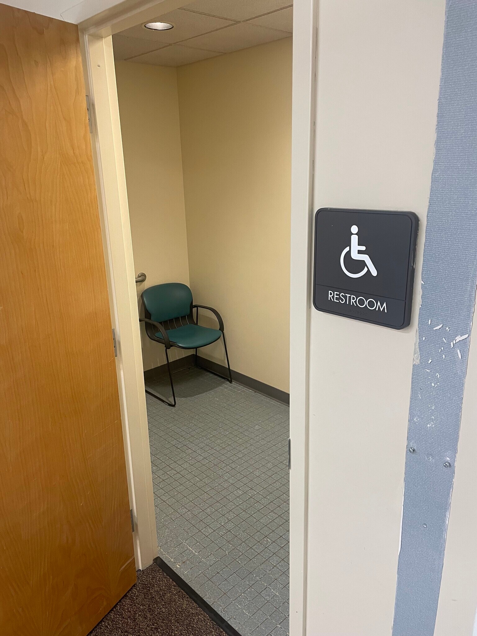 4005 Fountain Valley Dr, Knoxville, TN 37918 Halls Medical Plaza