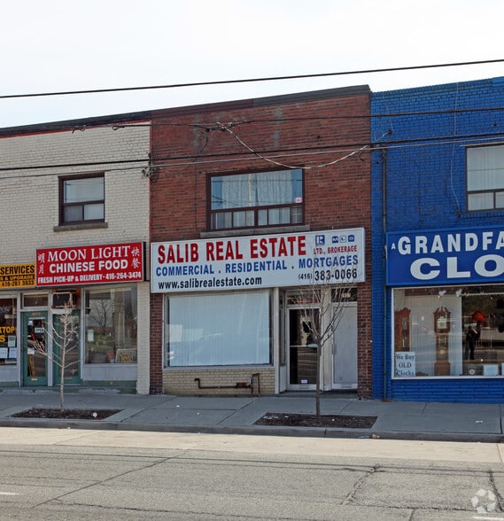 2869 Kingston Rd, Toronto, ON for sale - Primary Photo - Image 1 of 1