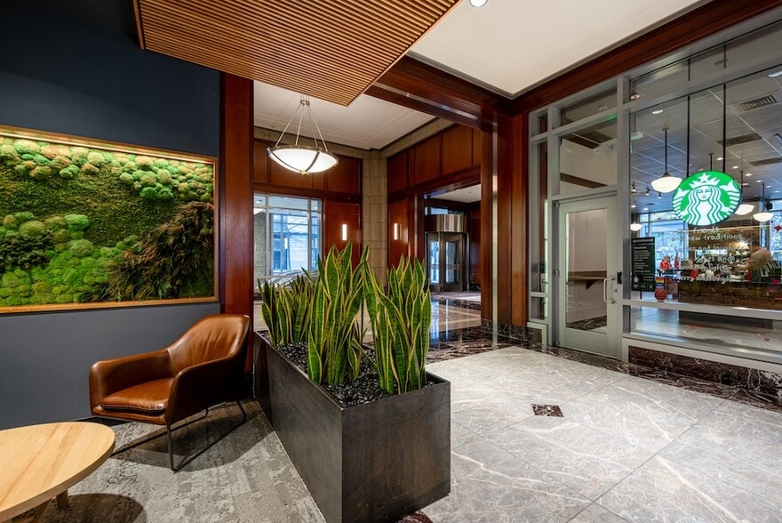 1201 3rd Ave, Seattle, WA for lease - Building Photo - Image 2 of 22