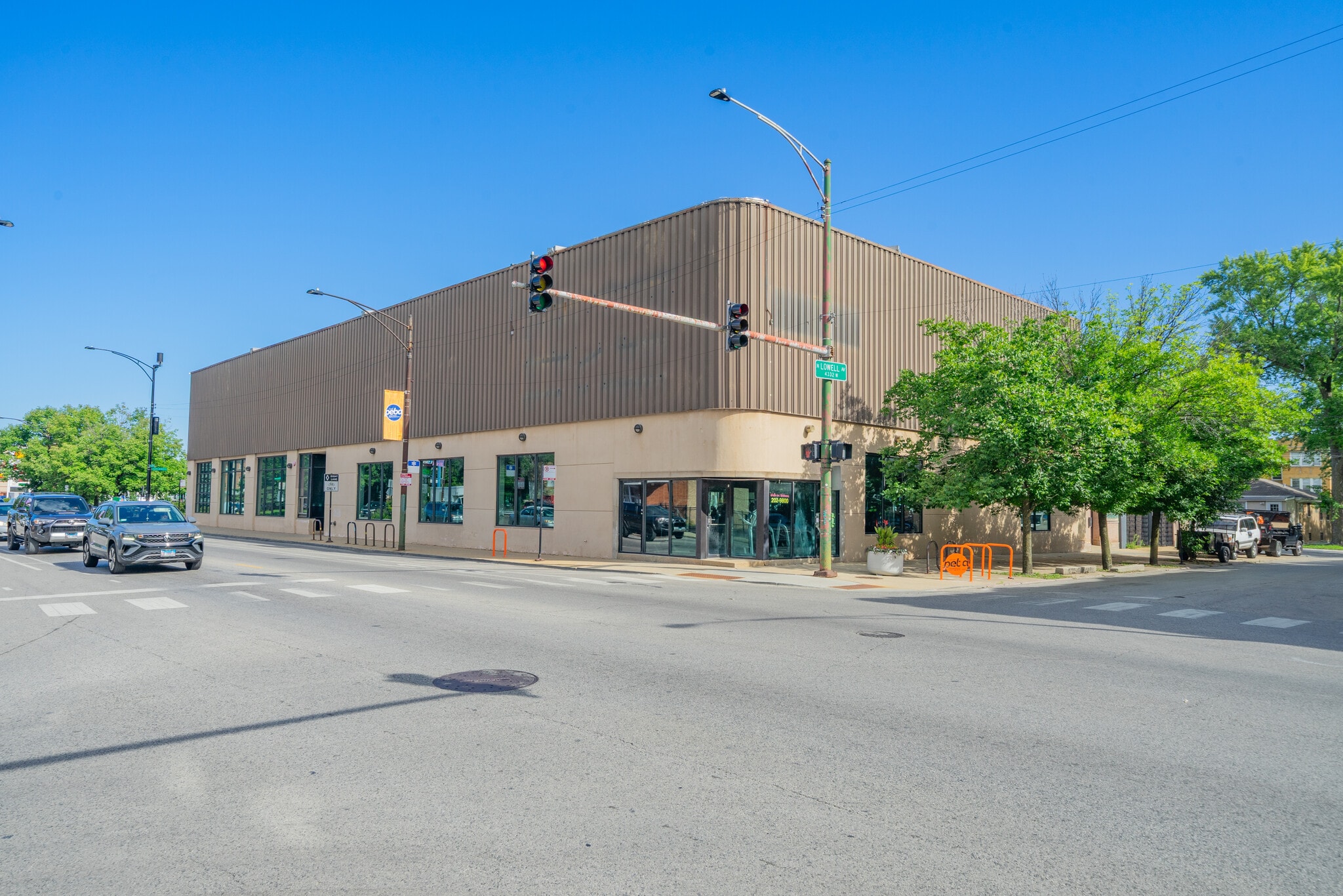 4677 N Elston Ave, Chicago, IL for sale Building Photo- Image 1 of 7