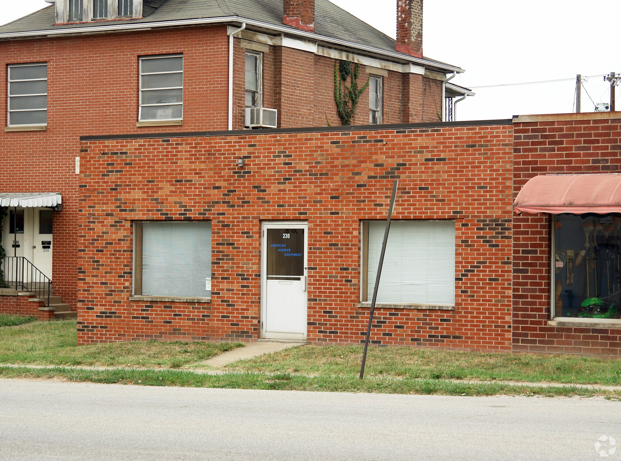 236 4th Ave, Huntington, WV for sale Primary Photo- Image 1 of 1