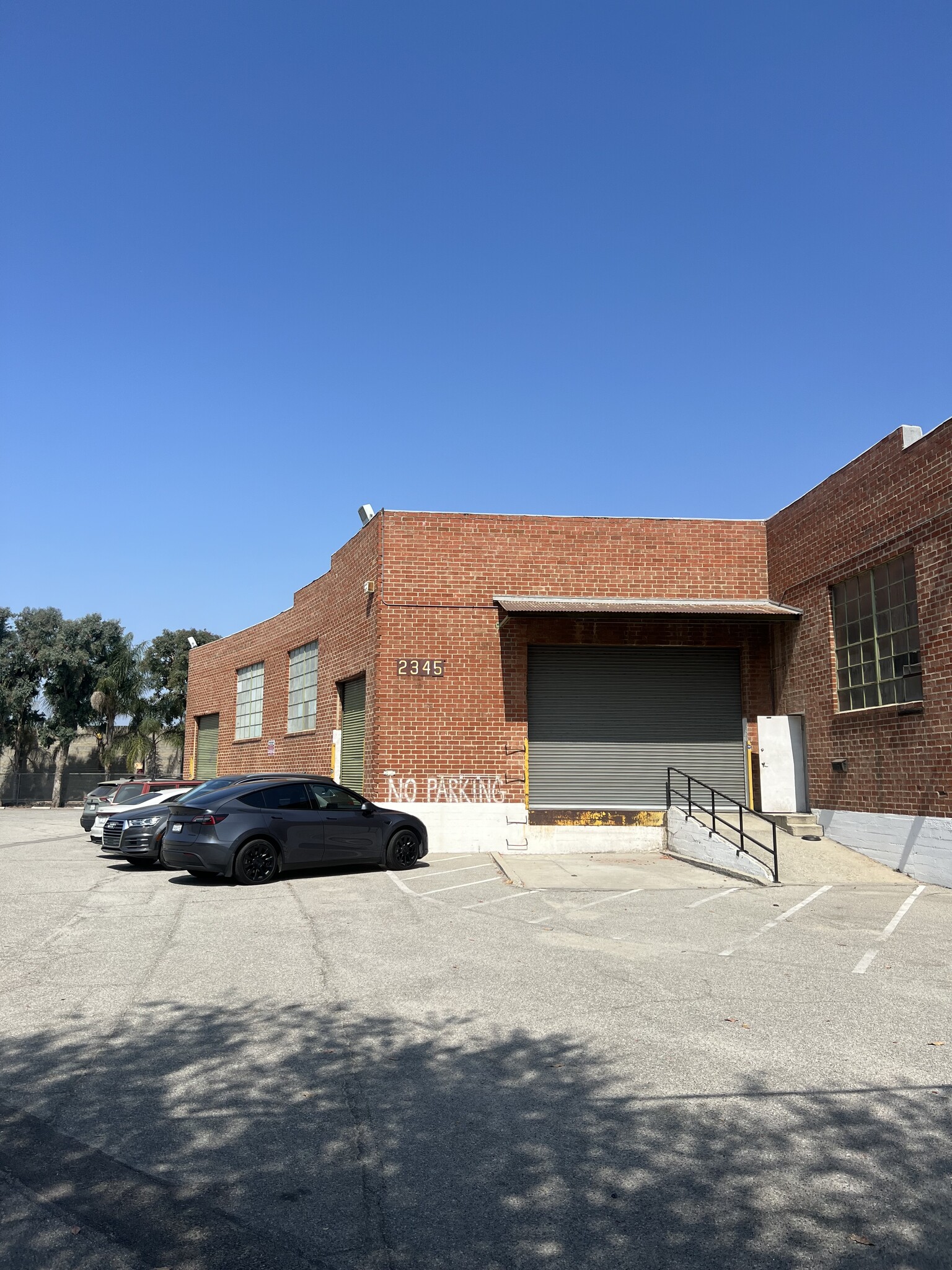 2345 S Santa Fe Ave, Los Angeles, CA for lease Building Photo- Image 1 of 9