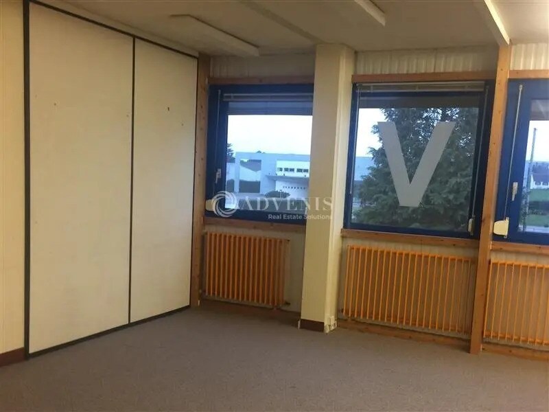 Office in Blois for lease Interior Photo- Image 1 of 6