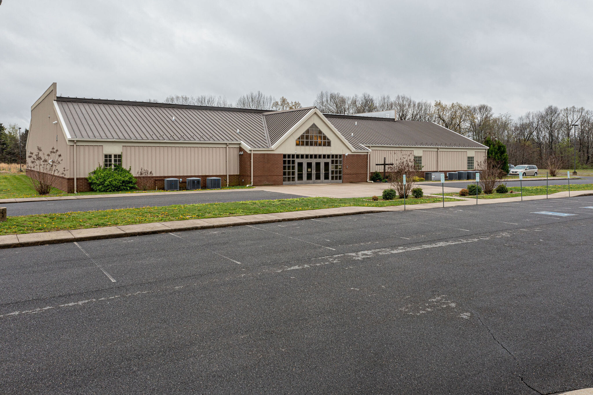 2081 Mayfield Hwy, Benton, KY for sale Primary Photo- Image 1 of 1