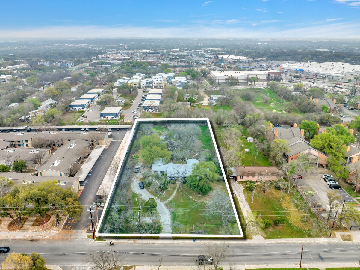 6812 N Vandiver Rd, San Antonio, TX 78209