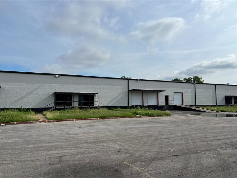 1127 E Avenue J, Grand Prairie, TX for sale - Building Photo - Image 1 of 1