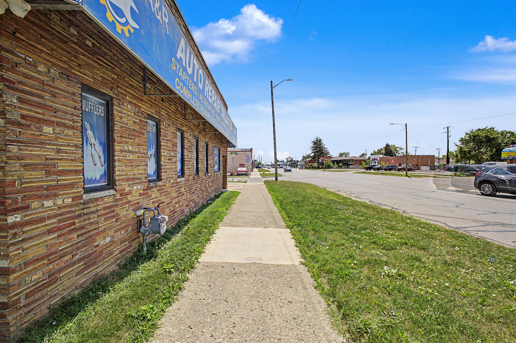 7400 Greenfield Rd, Dearborn, MI for lease Primary Photo- Image 1 of 36