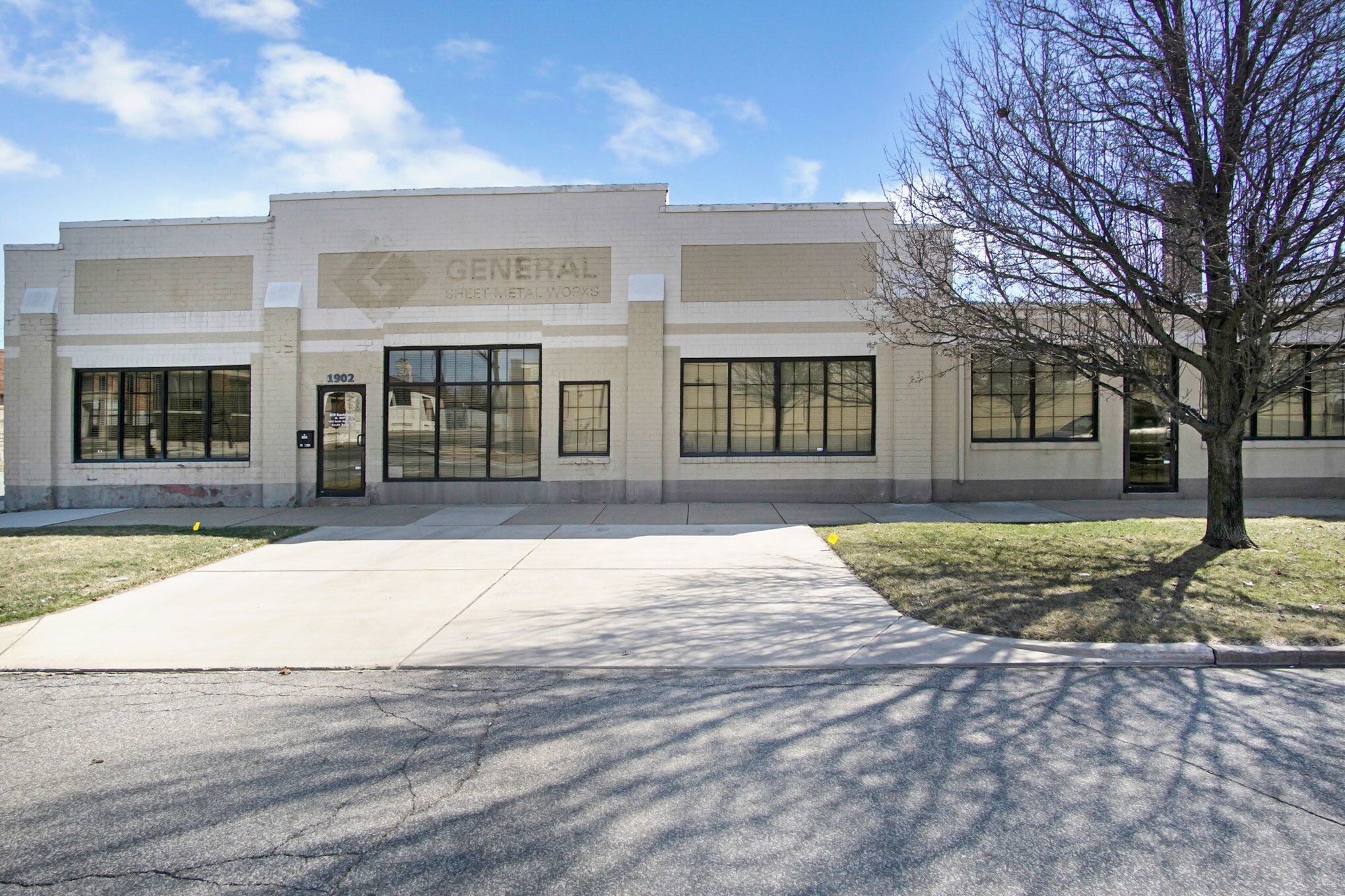 1902 S Main St, South Bend, IN for sale Building Photo- Image 1 of 1