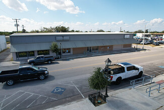 More details for 108 E San Patricio Ave, Mathis, TX - Retail for Sale