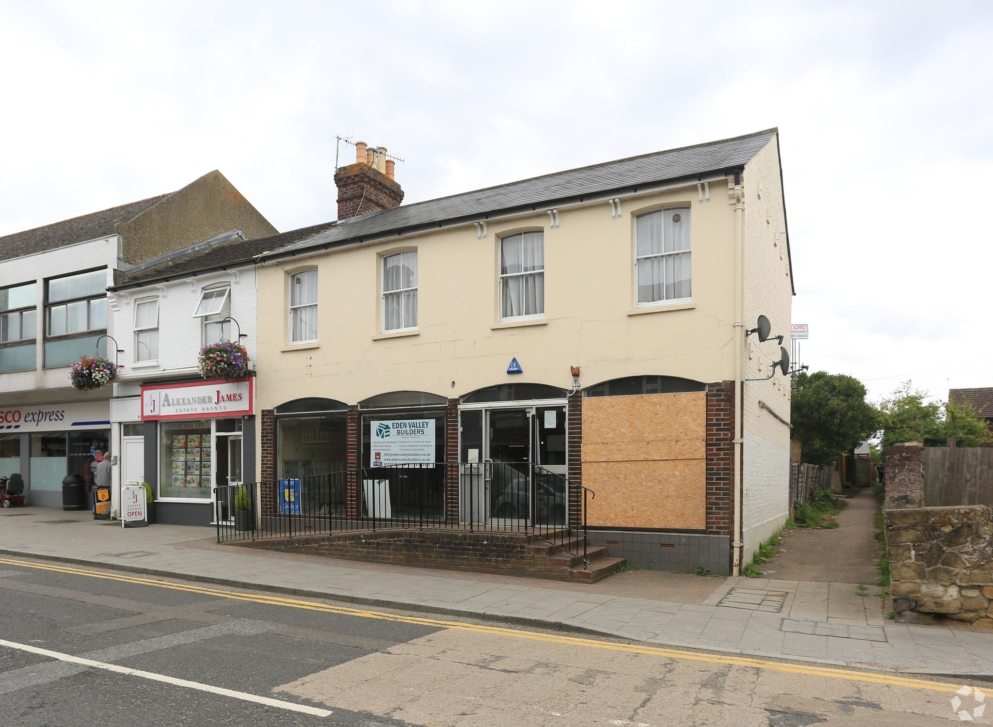 45-47 High St, Edenbridge for sale Building Photo- Image 1 of 1