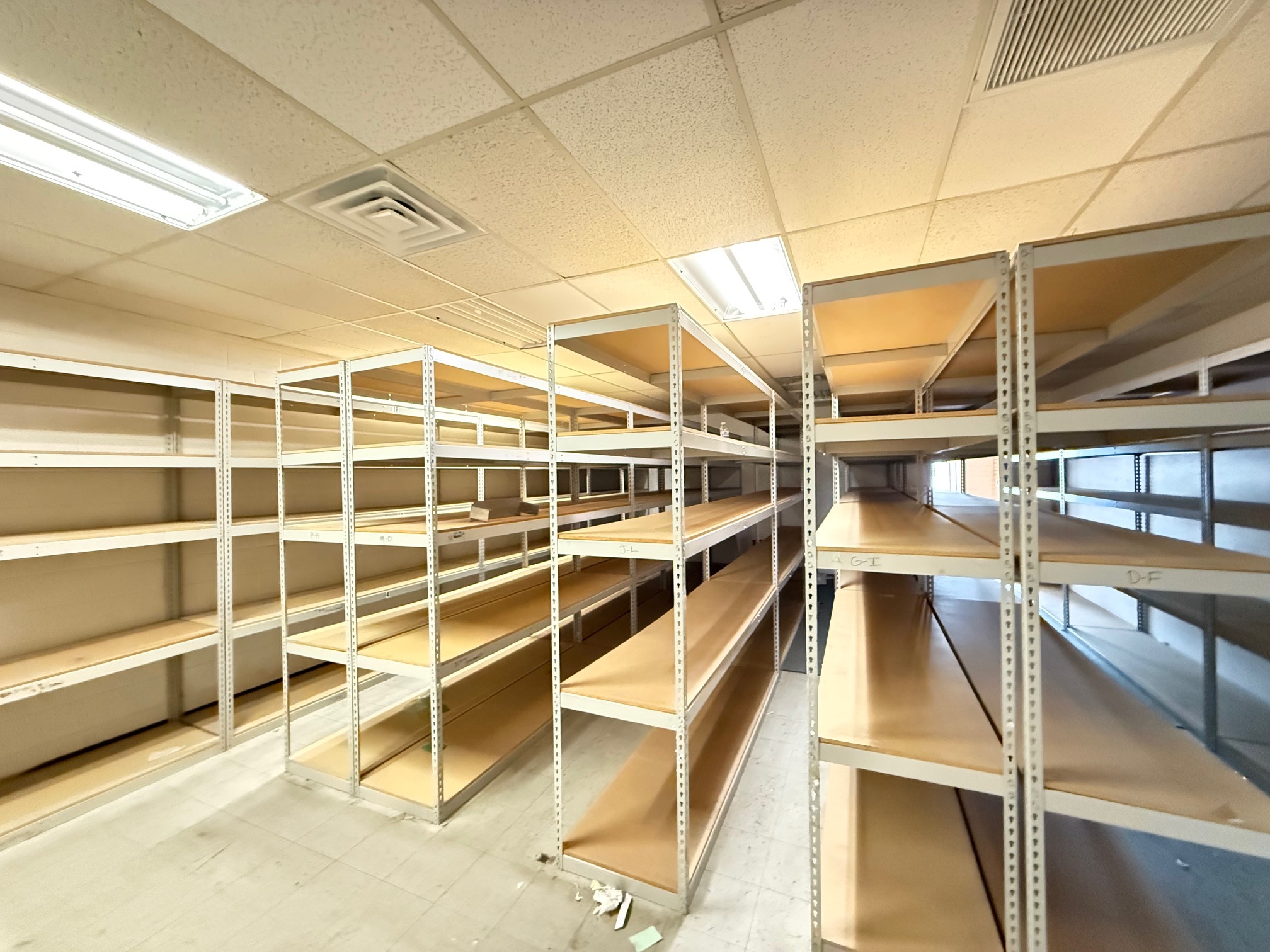 24 W Camelback Rd, Phoenix, AZ for lease Building Photo- Image 1 of 6