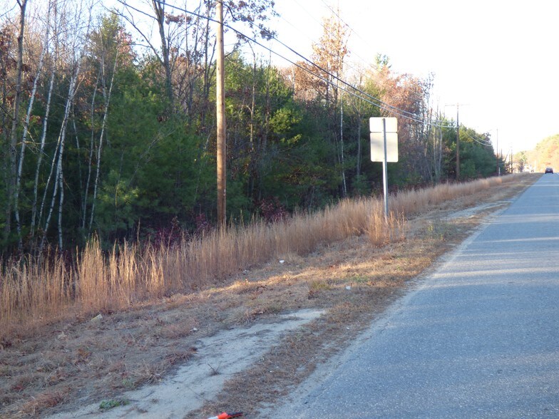 Lunenburg Rd, Lancaster, MA 01523