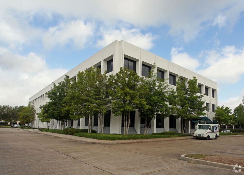 120 Mallard St, Saint Rose, LA for lease - Building Photo - Image 1 of 4