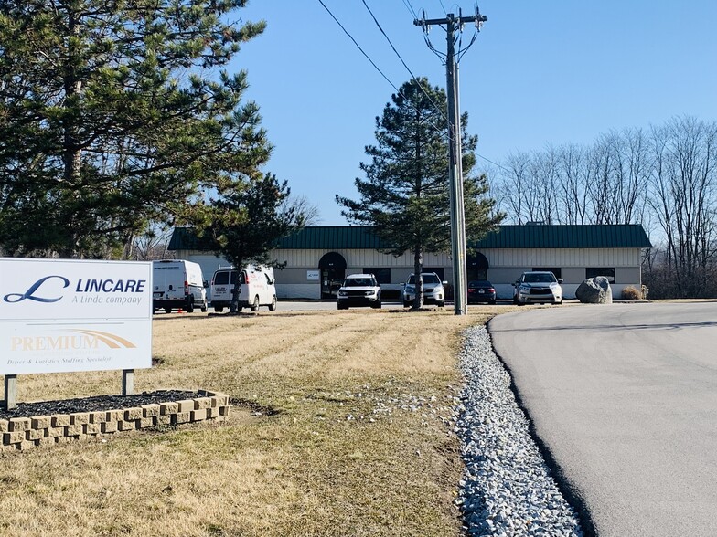 615 Commerce Rd, Richmond, IN for lease - Building Photo - Image 3 of 13