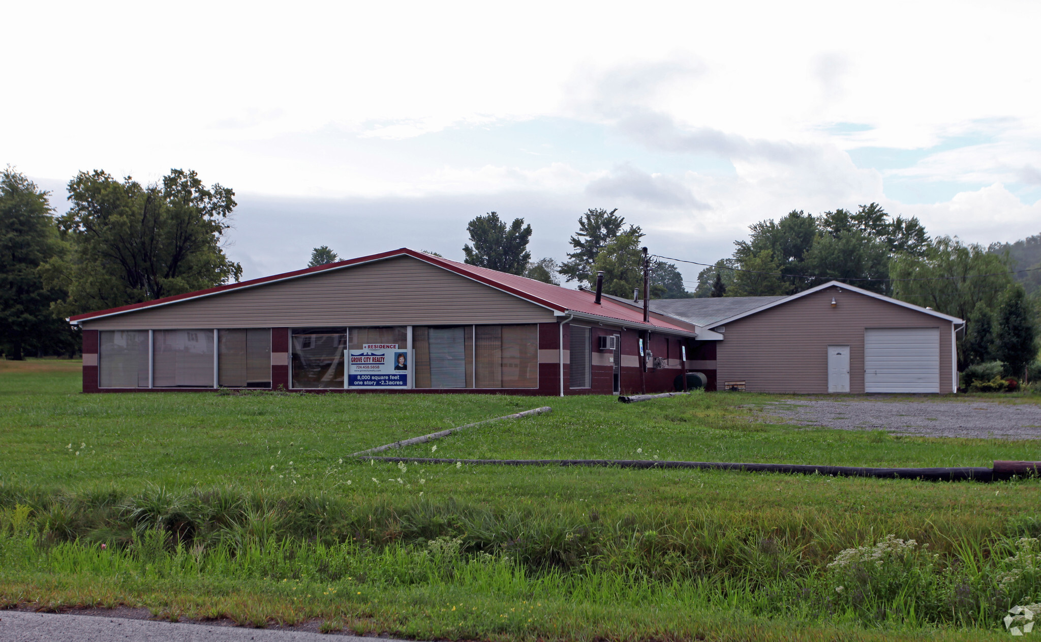 1164 Barkeyville Rd, Grove City, PA for sale Primary Photo- Image 1 of 1